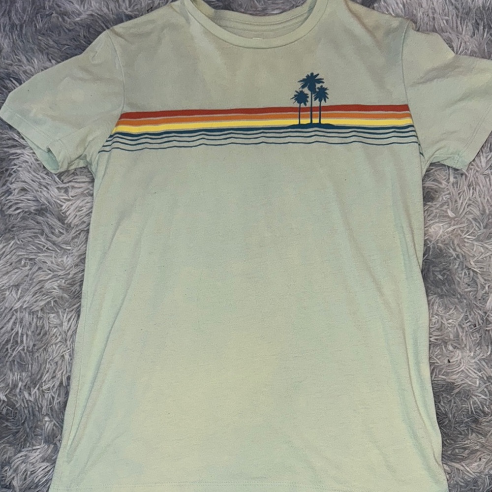 Old Navy Green and Red Short Sleeve Tee